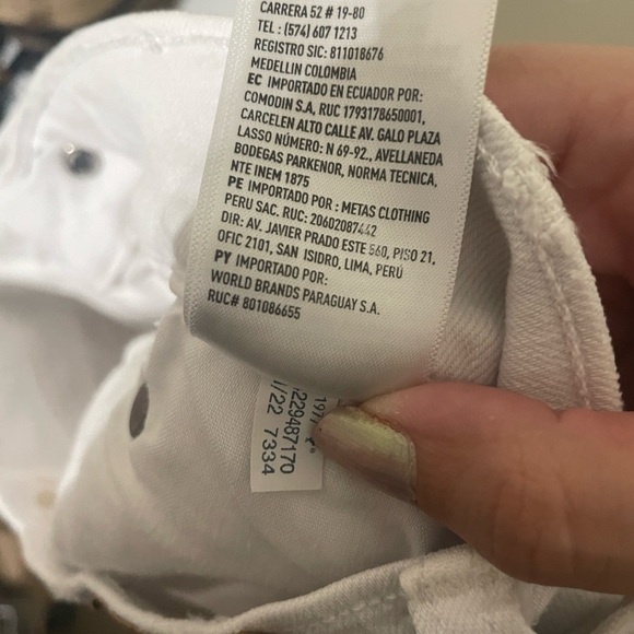 American Eagle Outfitters White Jean Shorts - Picture 8 of 9